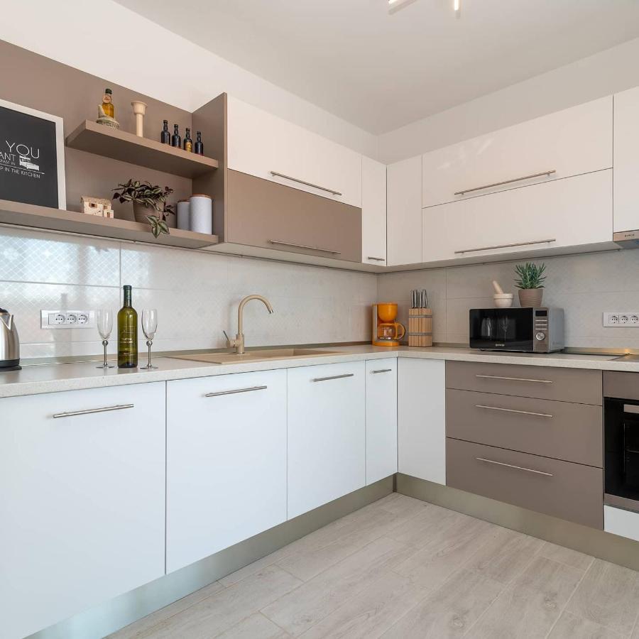 Apartman Lotos Leilighet Trogir Eksteriør bilde