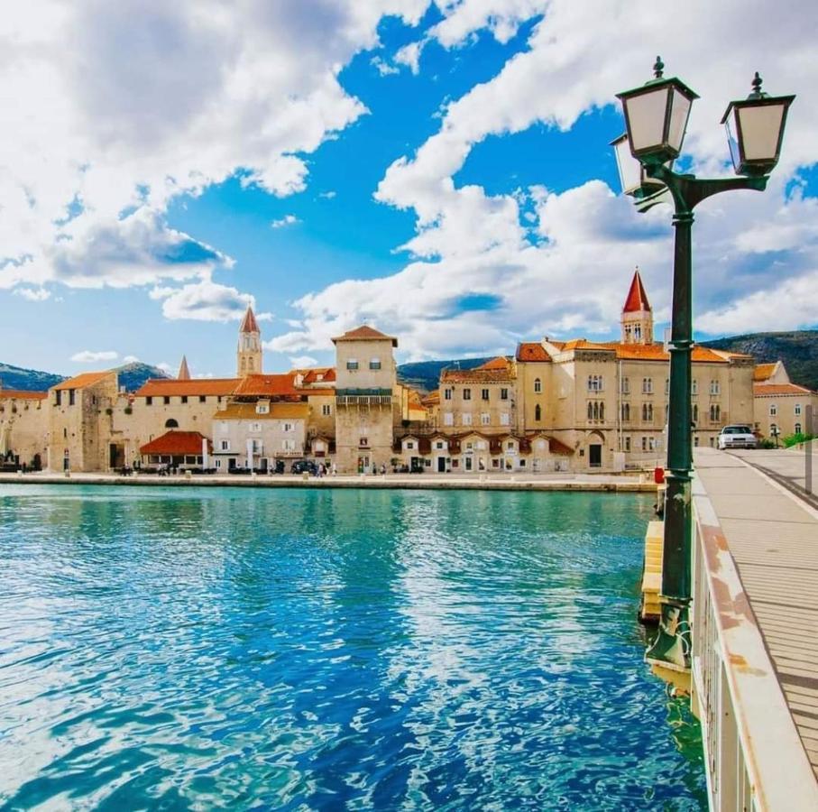 Apartman Lotos Leilighet Trogir Eksteriør bilde