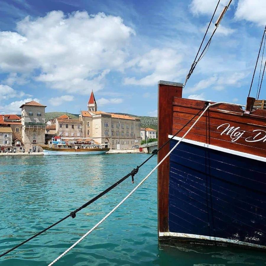 Apartman Lotos Leilighet Trogir Eksteriør bilde